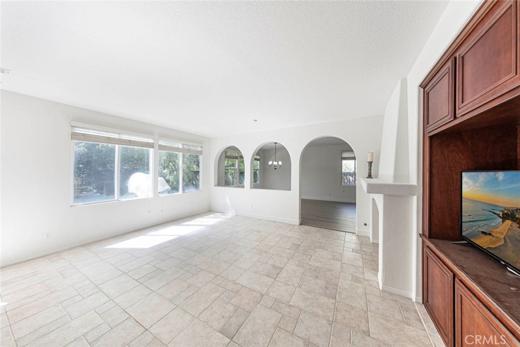 Las Veredas (LASV) - Residential Lease