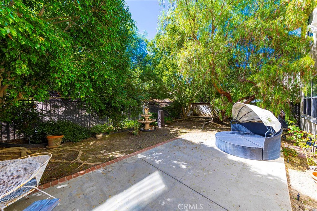 Las Veredas (LASV) - Residential Lease