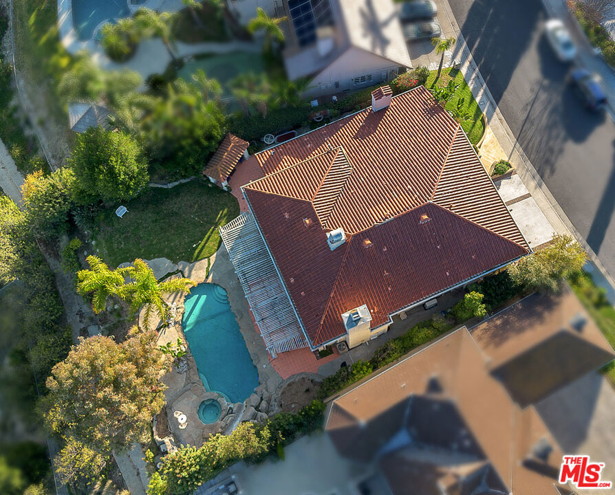 6024 Woodland View Drive