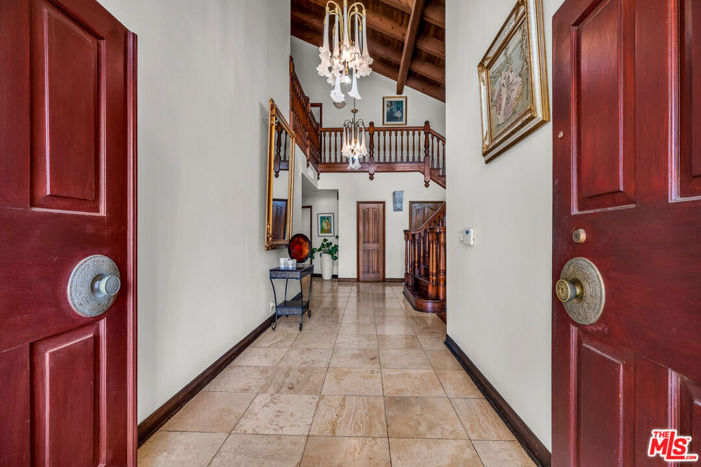 6024 Woodland View Drive