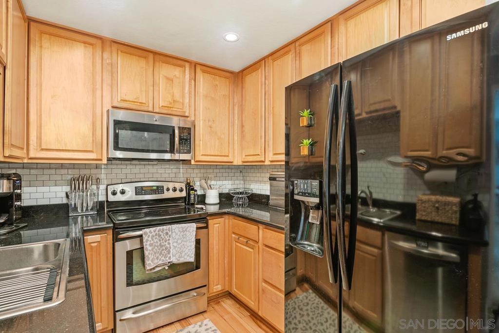 3655 Ash St 2