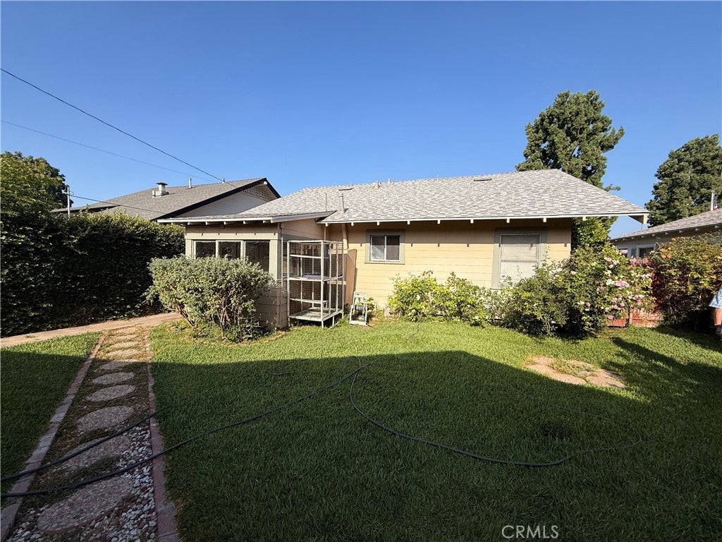 6226 Comstock
