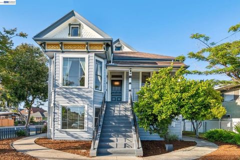 Photo of 1801 Buena Vista Ave AVE, Alameda, CA 94501 (MLS # 41134117)
