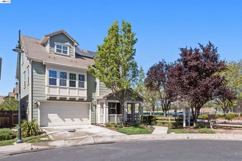 Photo of 4978 Houlton Ct Ct, Dublin, CA 94568 (MLS # 41132173)