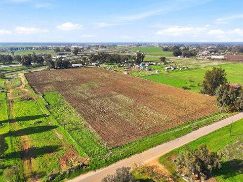 0 Krohn Madera CA 93638