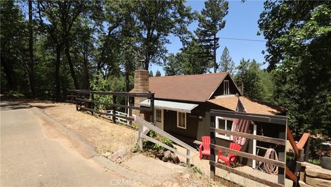 Photo of 10354 Mulberry St St, Loch Lomond, CA 95461 (MLS # LC25128942) Photo of 10354 Mulberry St St, Loch Lomond, CA 95461 (MLS # LC25128942)