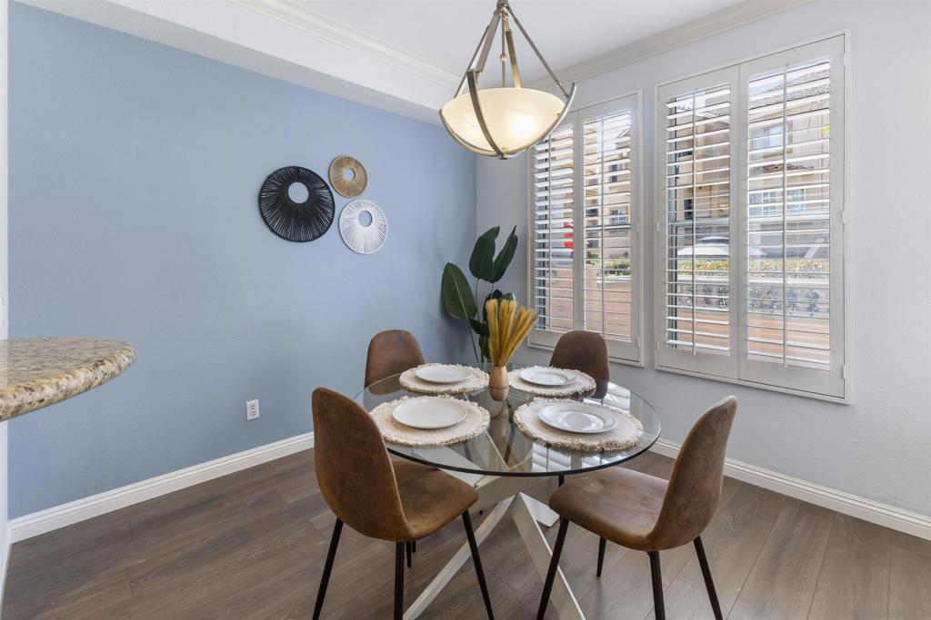 640 Camino De La Reina 1109