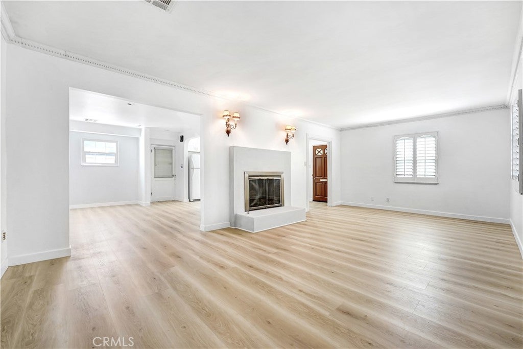 124 S Beachwood