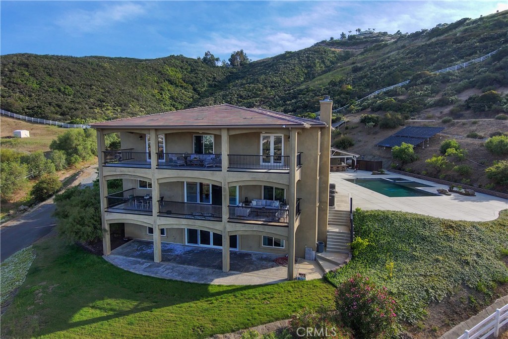 26045 Lucille Circle