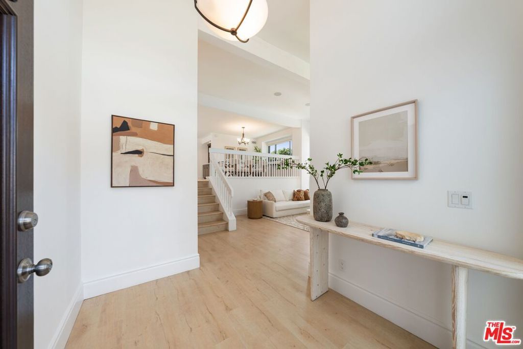 Photo of 1663 Michael Lane, Pacific Palisades, CA 90272 (MLS # 25568629)