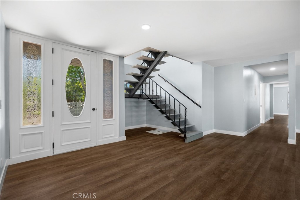 220 W Highland Avenue
