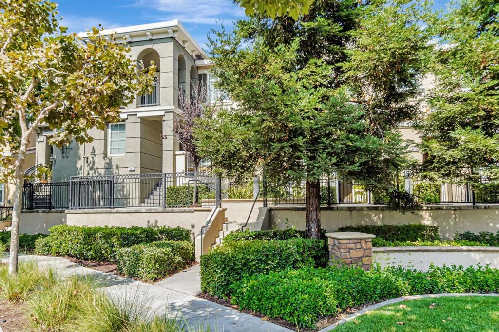 Sophisticated and beautifully remodeled, this exceptional Communications Hill condo has been newly updated with quality finishes throughout. Bright and spacious, the open-concept design features soaring ceilings, dramatic windows, recessed lighting, & built-in speakers, creating a welcoming space filled with natural light. The striking kitchen showcases refinished light maple cabinetry, new quartz counters w/ full backsplash, stainless appliances, & a deep stainless sink and new fixtures. The expansive primary suite is a serene retreat with a generous walk-in closet and a spa-like bath featuring a gorgeous tiled walk-in shower, new quartz counter, stylish fixtures, and sliding entry door. The second full bath has also been refreshed with designer details including a porcelain counter. Step outside to the charming patio, ideal for morning coffee, evening relaxation, or entertaining. Additional highlights include NEW luxury vinyl plank flooring, fresh interior paint, central A/C, dual-pane windows, in-unit laundry, & an oversized two-car garage with extra storage. The HOA is well managed with low dues, and the community enjoys a prime location near freeways, light rail, The Plant shopping & dining, and just minutes to downtown San Jose & Willow Glen, making this home a rare find.
