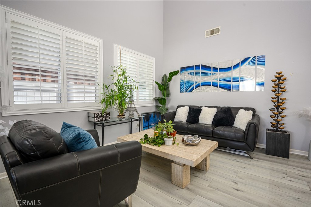 23272 Alta Oaks Drive