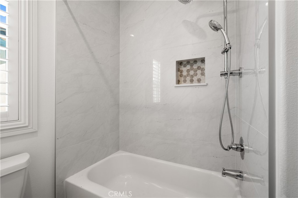 66 Eclipse, Irvine CA 92620 - Photo 34
