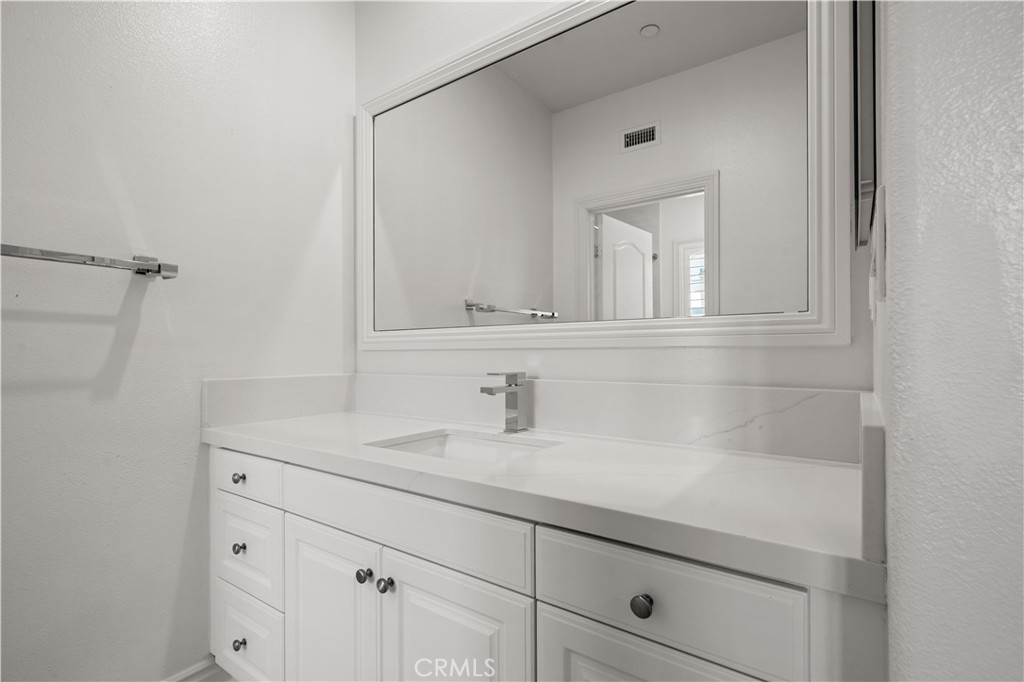66 Eclipse, Irvine CA 92620 - Photo 33