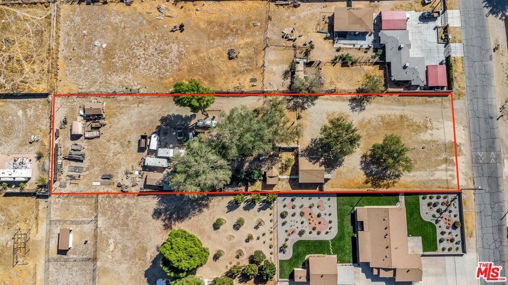 3235 E Avenue H10