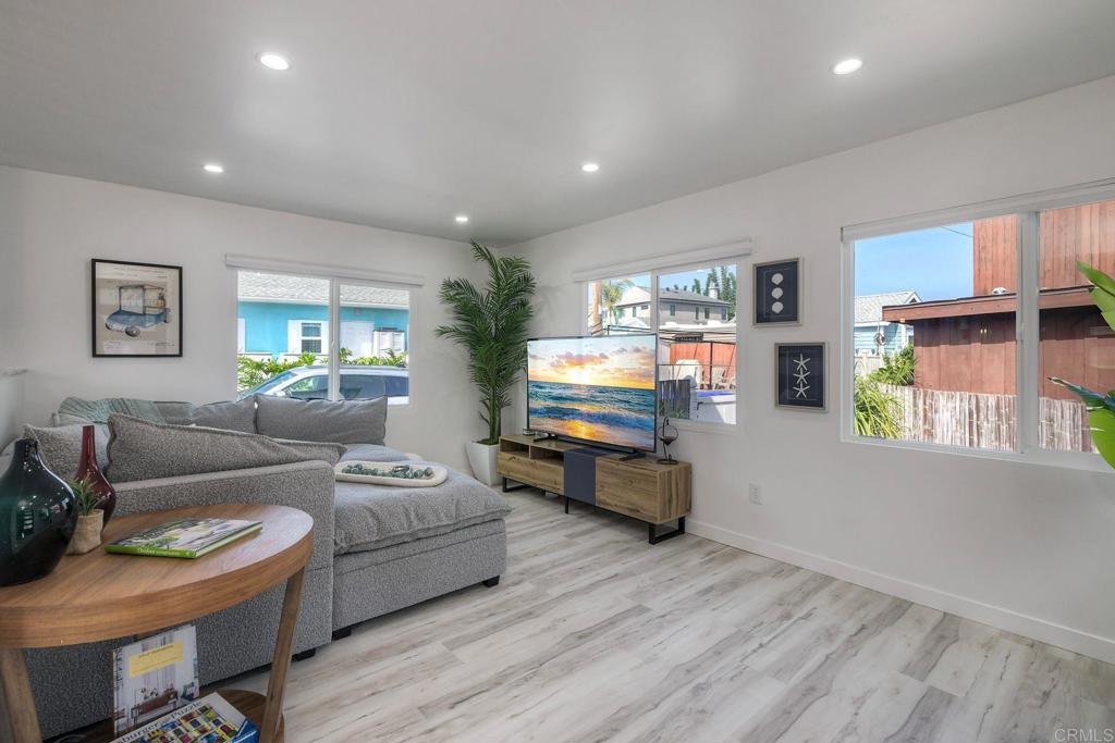 170 Diana Street 34