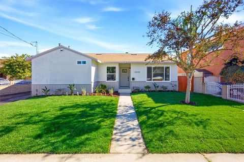 13040 Wentworth Street Arleta CA 91331