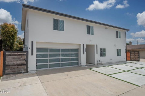 Photo of 1004 Jurymast Drive #3, Oxnard, CA 93030 (MLS # V1-37480)