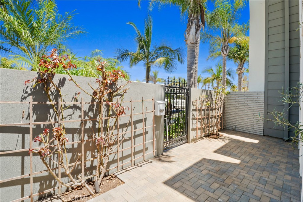 4062 Aladdin Drive
