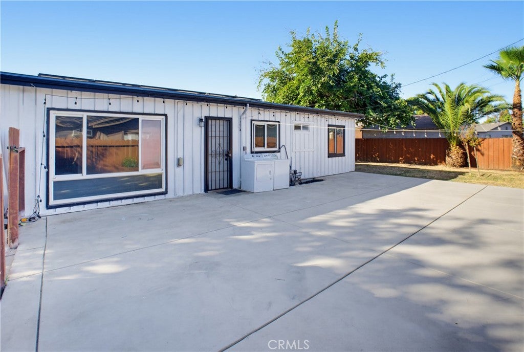 1653 Almond Ave
