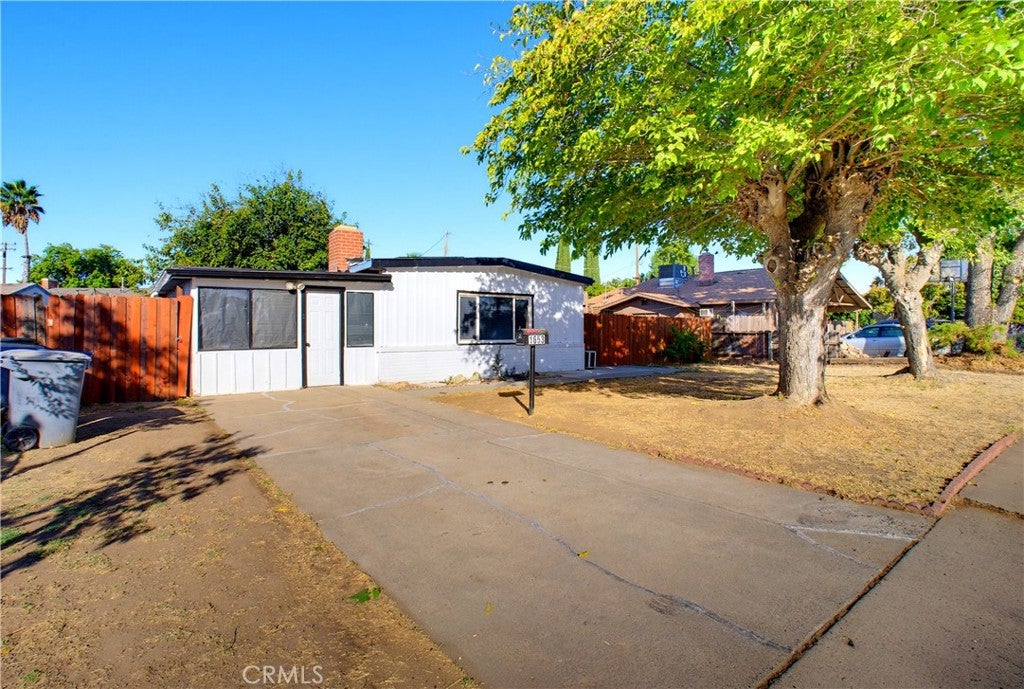 1653 Almond Ave