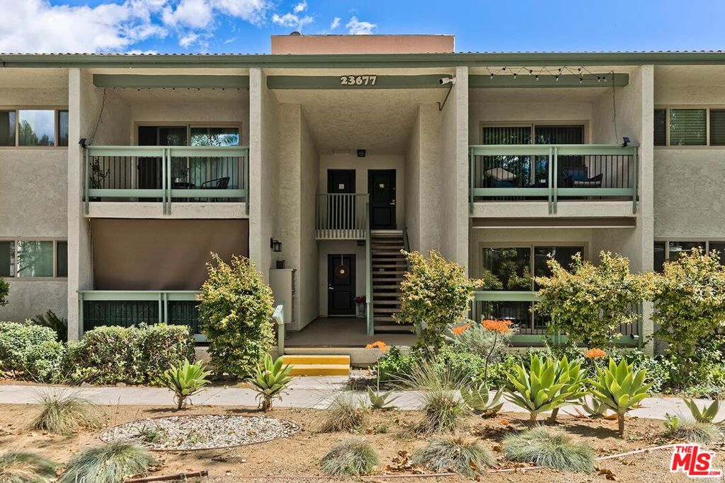 23677 Park Capri 18