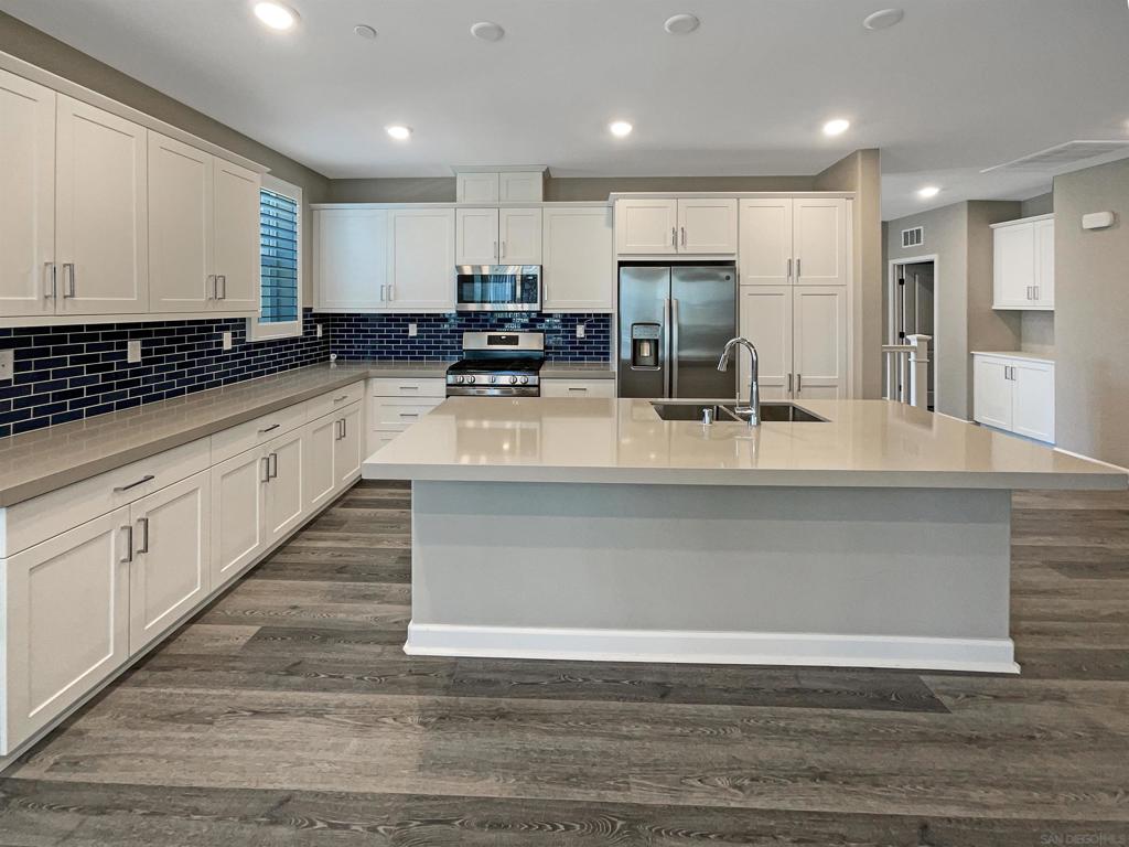 10411 Walden Way