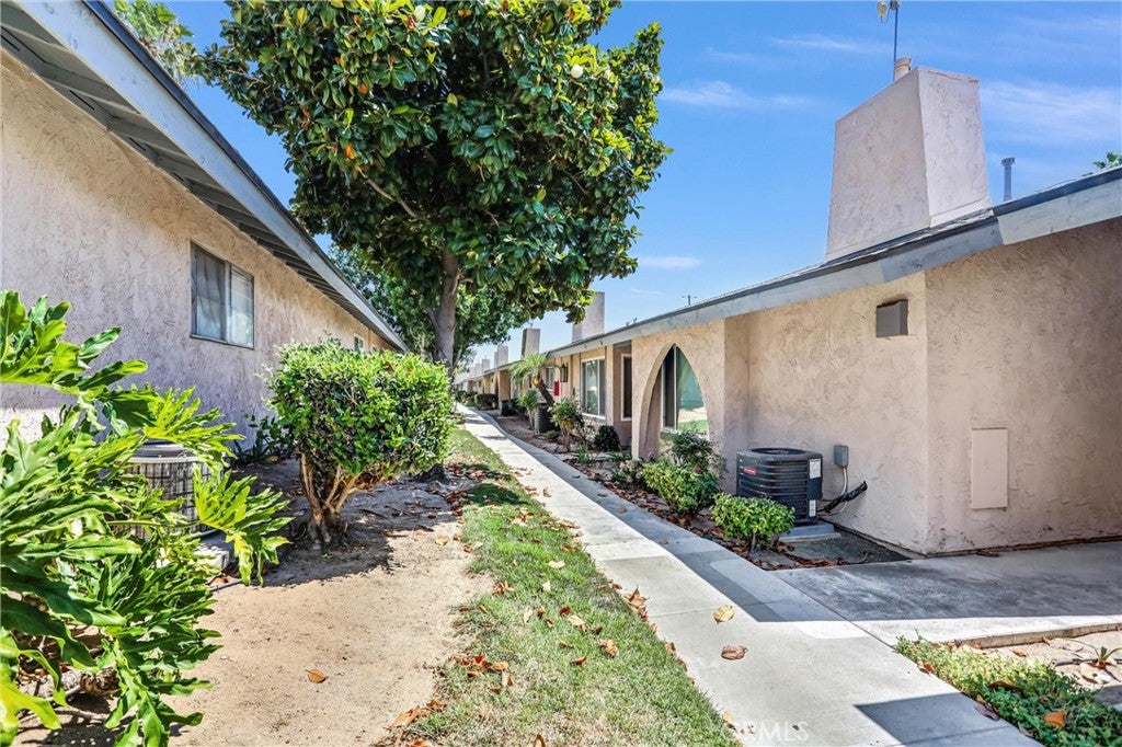 2891 Canyon Crest 15