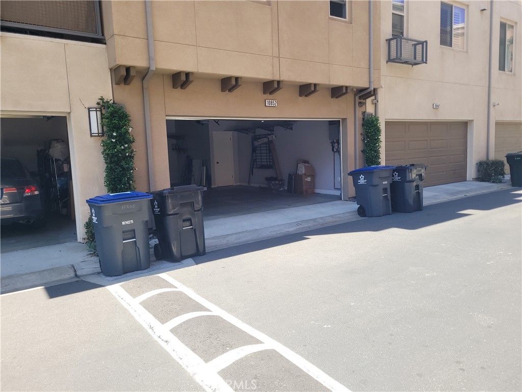 10852 Sonoma