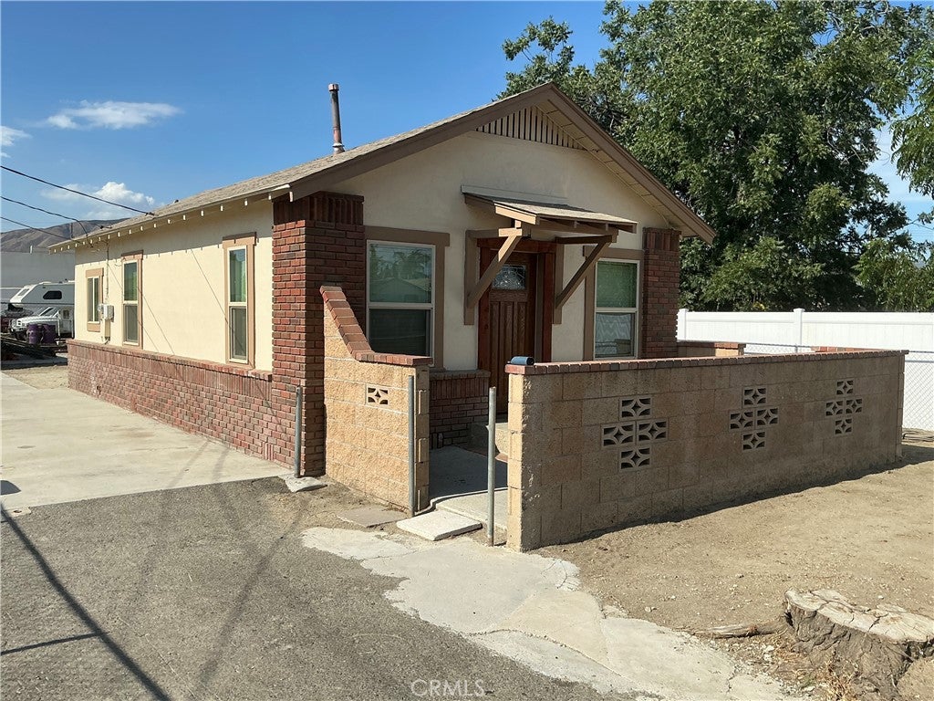 723 W 9th