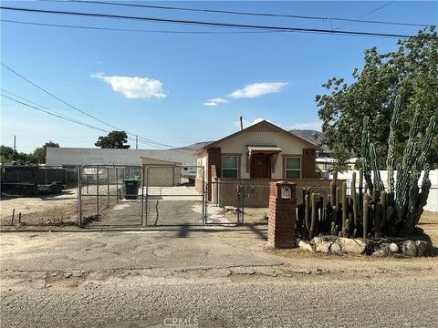 Photo of 723 W 9th ST, San Jacinto, CA 92582 (MLS # SW26160962)