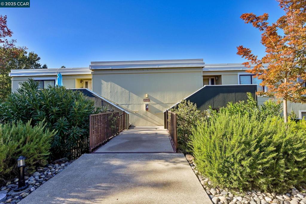 ROSSMOOR - Residential