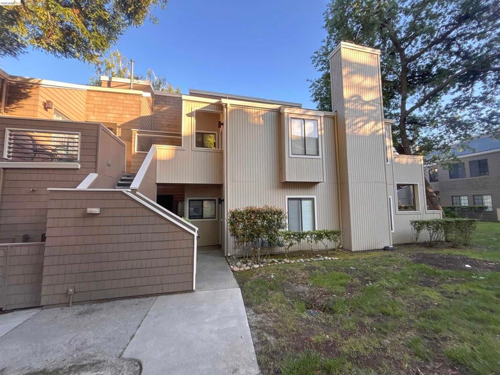 450 Pine Ridge Dr. Dr