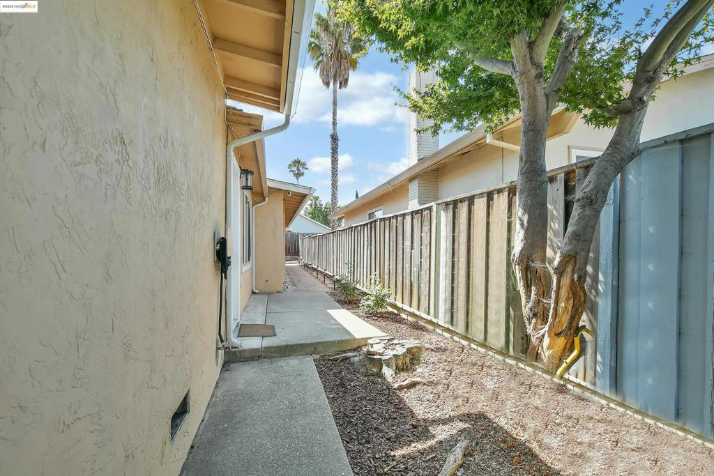 MILPITAS - Residential