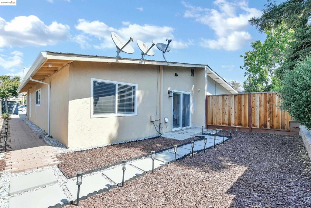 MILPITAS - Residential