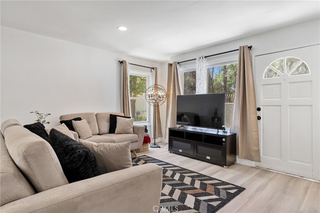 12411 osborne street 17