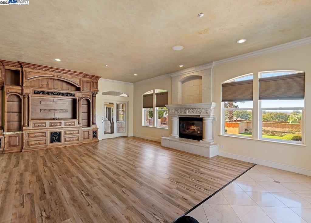 Not Listed - Residential