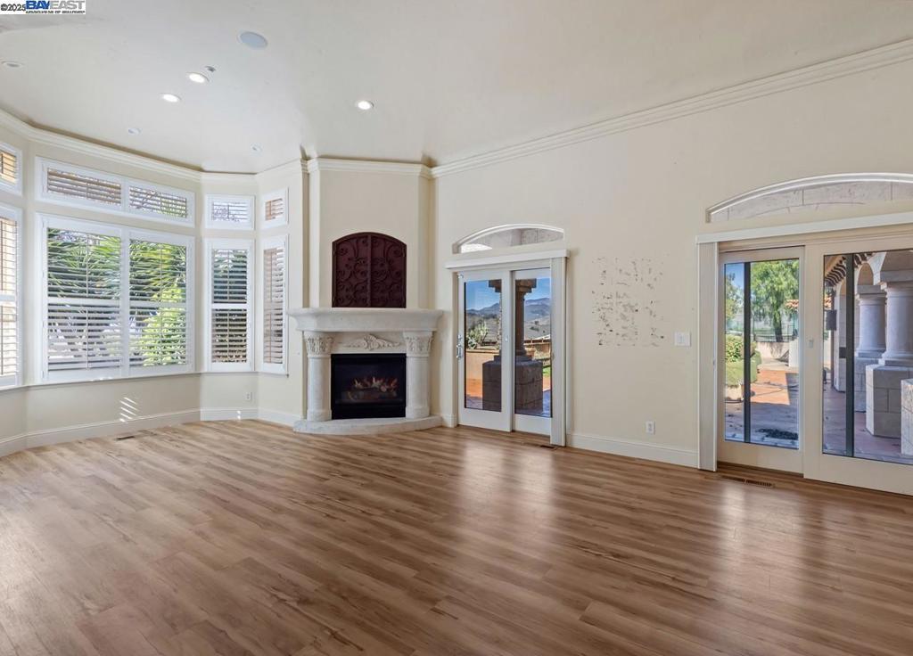 Not Listed - Residential