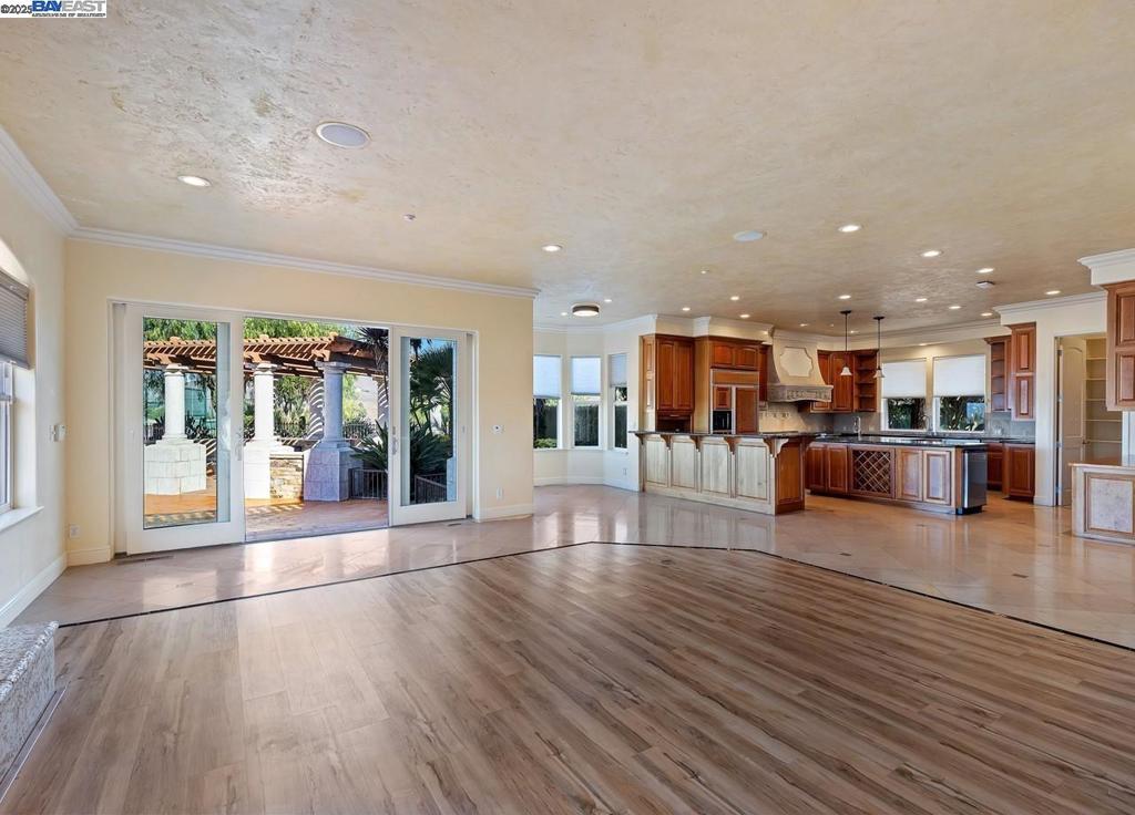 Not Listed - Residential