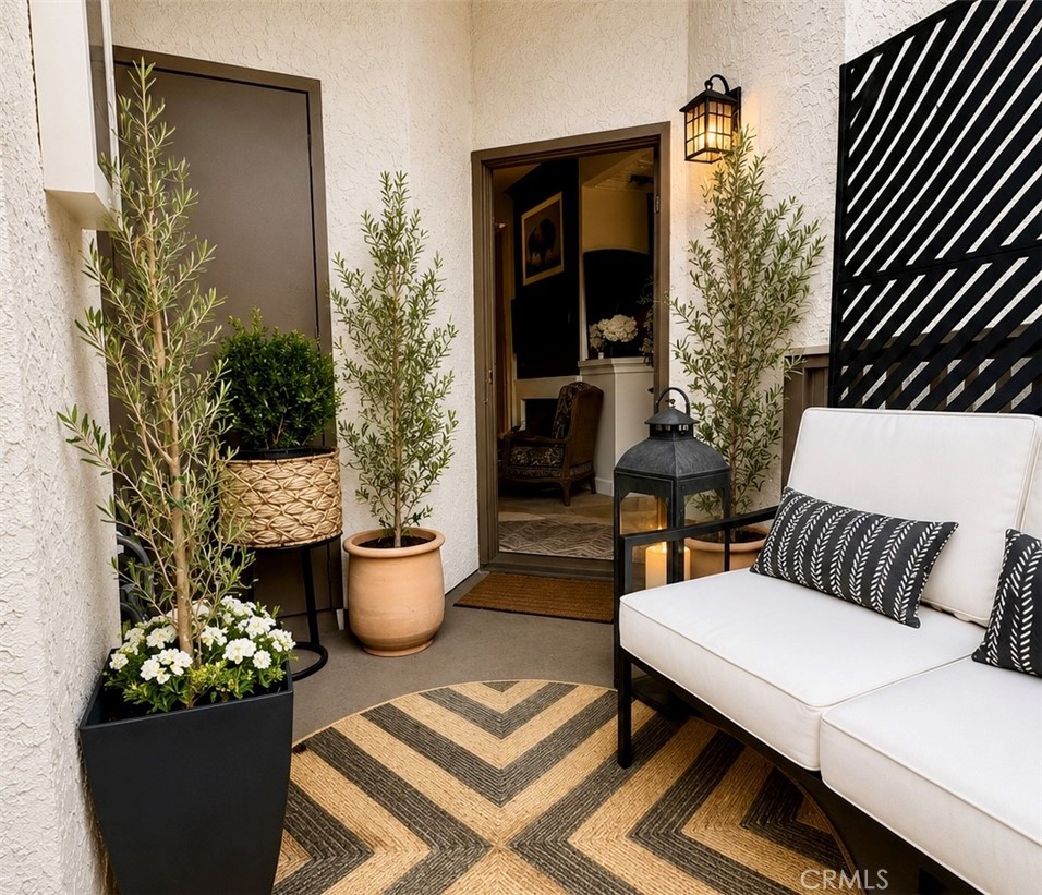 20 Corniche Drive H