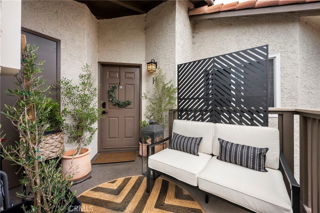 20 Corniche Drive H