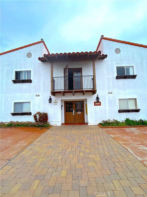 Photo of 147 Avenida Serra #109, San Clemente, CA 92672 (MLS # SR26087878)