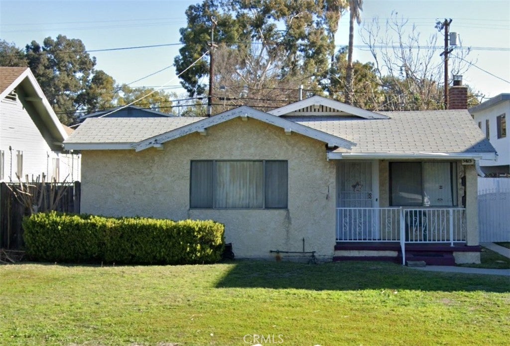 3421 Larga AVE