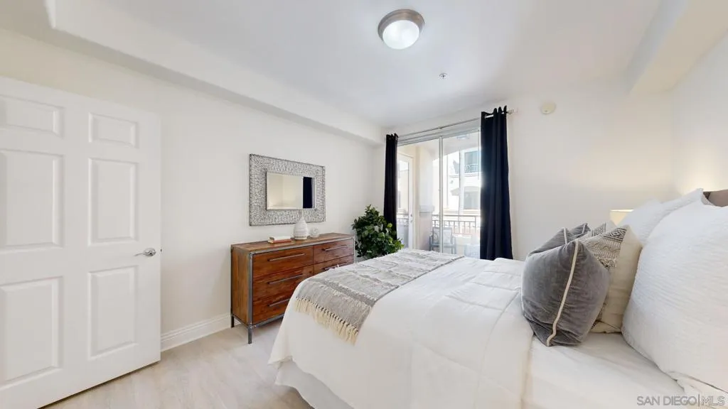 San Diego, California 92130, United States, 1 Bedroom Bedrooms, ,1 BathroomBathrooms,Residential,Active,201765