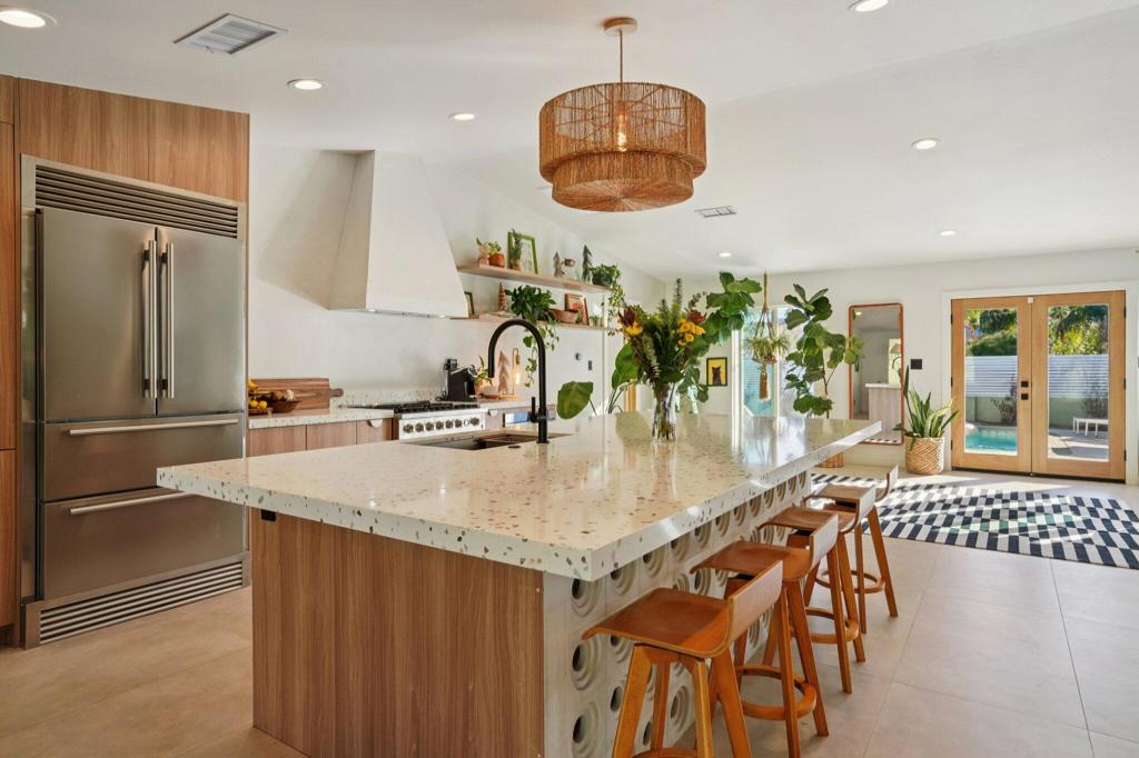 3864 E Calle San Raphael