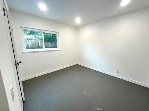 Tiny photo for 1065 Warwick AVE, Thousand Oaks, CA 91360 (MLS # OC26191951)