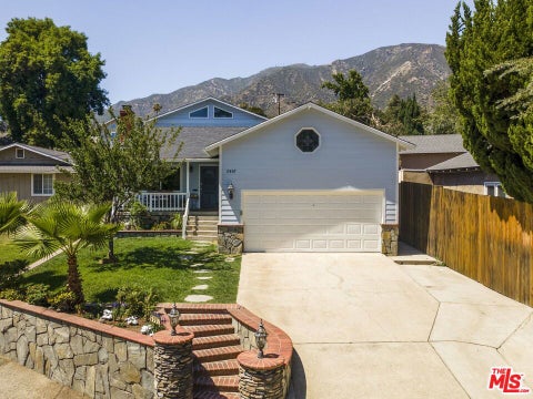 Photo of 2907 El Caminito Street, La Crescenta, CA 91214 (MLS # 26850355)