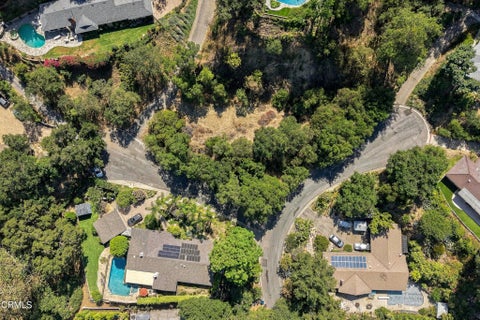 Photo of 1220 Flintridge Circle, La Canada Flintridge, CA 91011 (MLS # P1-28814)