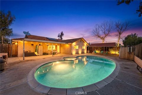 17465 Santa Rosa Mine Perris CA 92570